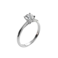 Elegancki pierścionek zaręczynowy z diamentem